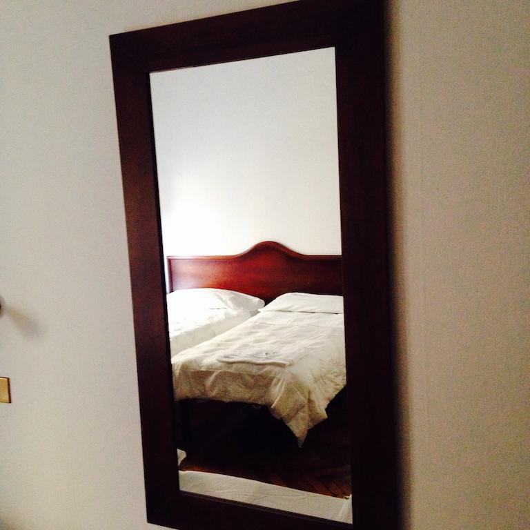 Hotel Medea Milan Room photo